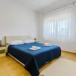 Apartman Kali *