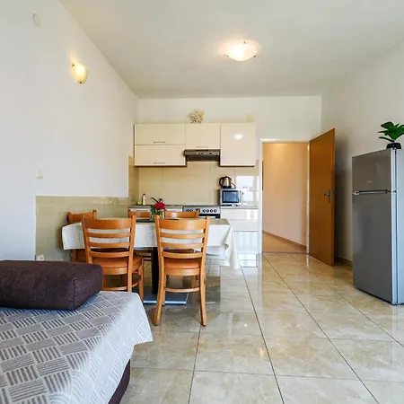 Apartment Apartman Kali
